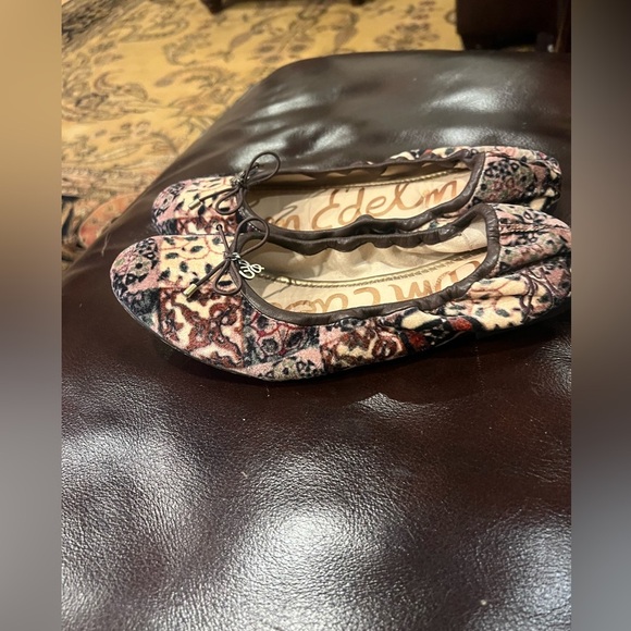 Sam Edelman velveteen ballet slippers very good condition size 7 1/2 multicolor - Picture 2 of 15